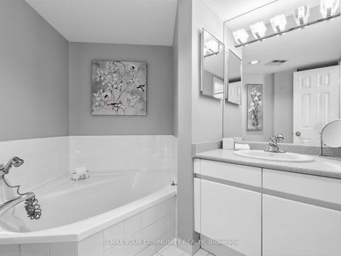Photo 16 at 612 - 1 Clark Avenue, Yorkhill, Vaughan