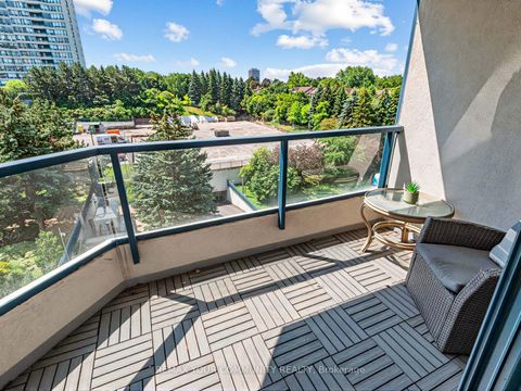 Photo 20 at 612 - 1 Clark Avenue, Yorkhill, Vaughan