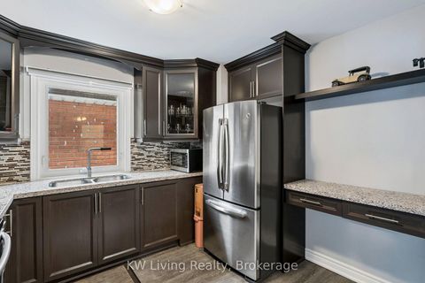 Photo 9 at 116 Seventh Street, New Toronto, Toronto