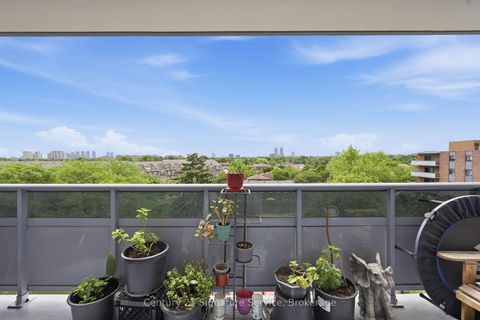 Photo 11 at 610 - 1250 Bridletowne Circle, L'Amoreaux, Toronto