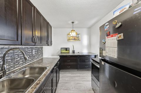 Photo 16 at 610 - 1250 Bridletowne Circle, L'Amoreaux, Toronto