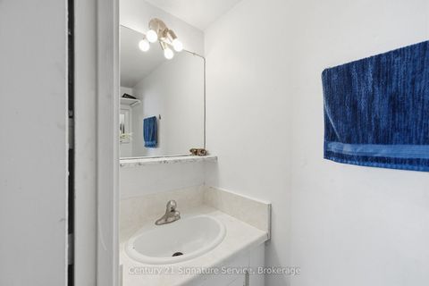 Photo 21 at 610 - 1250 Bridletowne Circle, L'Amoreaux, Toronto