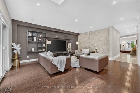 Photo 14 at 253 Byng Avenue, Willowdale East, Toronto