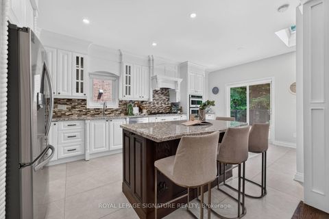 Photo 17 at 253 Byng Avenue, Willowdale East, Toronto