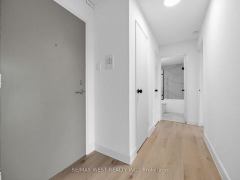 Photo 17 at 302 - 580 Christie Street, Wychwood, Toronto