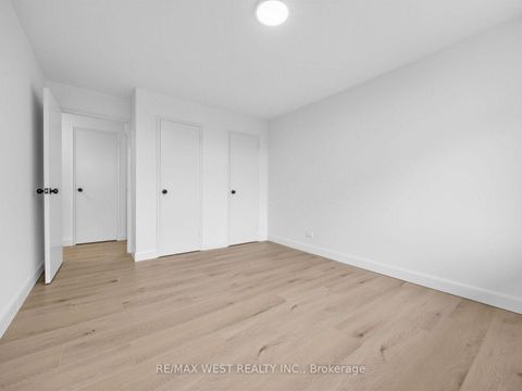 Photo 20 at 302 - 580 Christie Street, Wychwood, Toronto