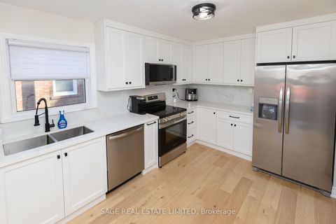 Photo 1 at 8 Lombardy Crescent, Kennedy Park, Toronto