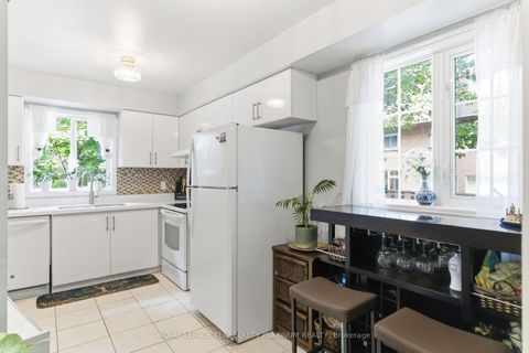 Photo 7 at 17 - 138 Homestead Road, West Hill, Toronto