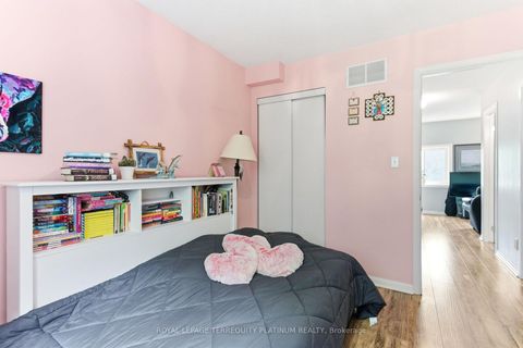 Photo 18 at 17 - 138 Homestead Road, West Hill, Toronto