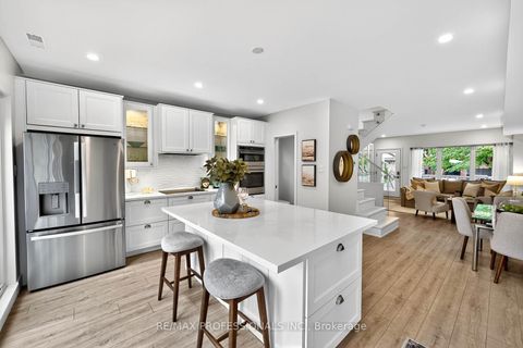 Photo 11 at 22 Ninth Street, New Toronto, Toronto
