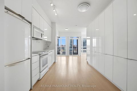 Photo 4 at 1905 - 10 Capreol Court, Waterfront Communities C1, Toronto