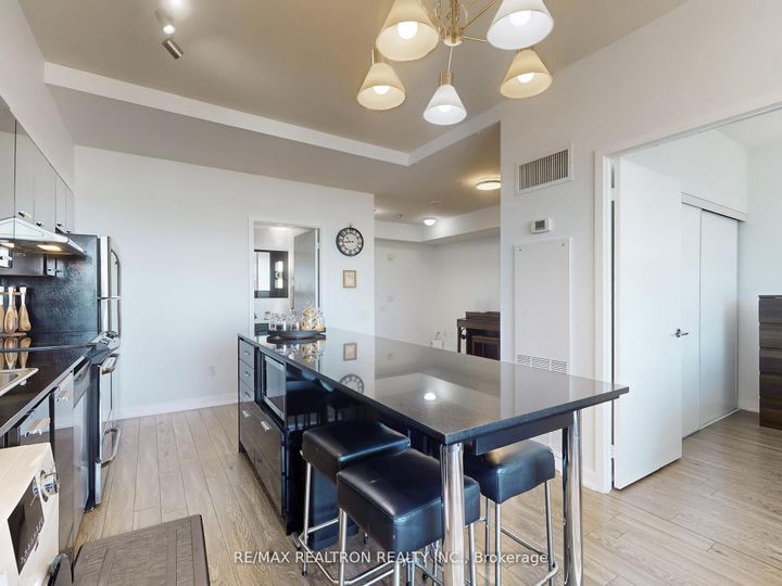 Photo 12 at Ph06 - 15 Singer Court, Bayview Village, Toronto