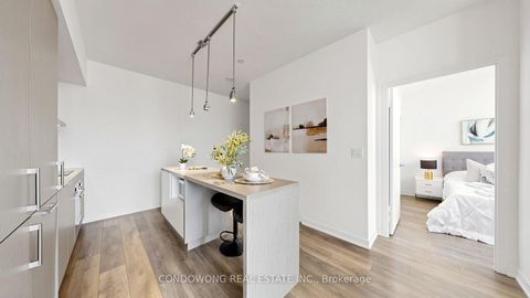 Photo 9 at 4905 - 100 Harbour Street, Waterfront Communities C1, Toronto