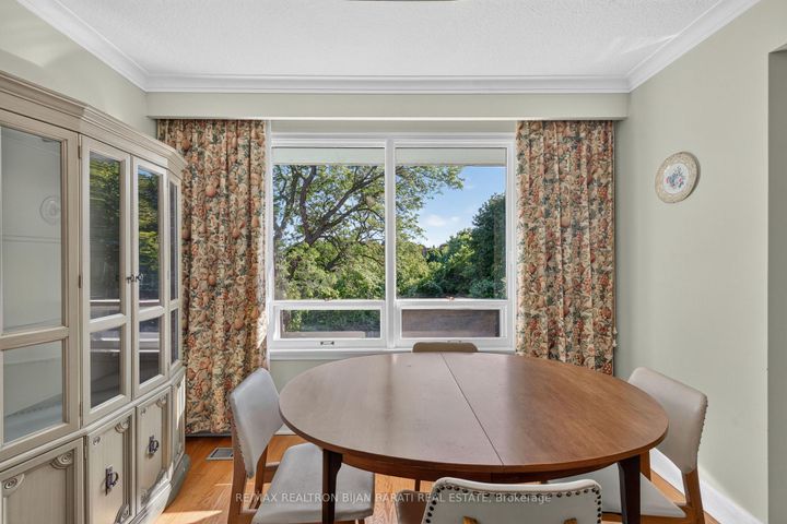 Photo 33 at 14 Heathview Avenue, Bayview Village, Toronto