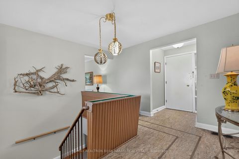 Photo 22 at 14 Heathview Avenue, Bayview Village, Toronto