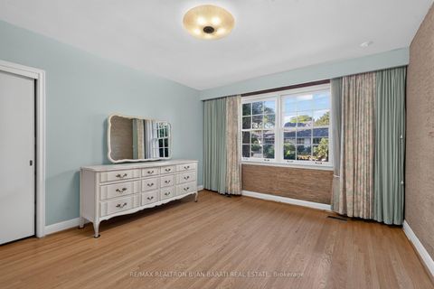 Photo 31 at 14 Heathview Avenue, Bayview Village, Toronto