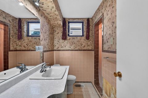 Photo 34 at 14 Heathview Avenue, Bayview Village, Toronto