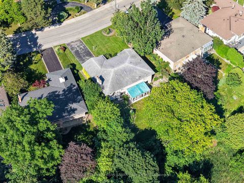 Photo 45 at 14 Heathview Avenue, Bayview Village, Toronto