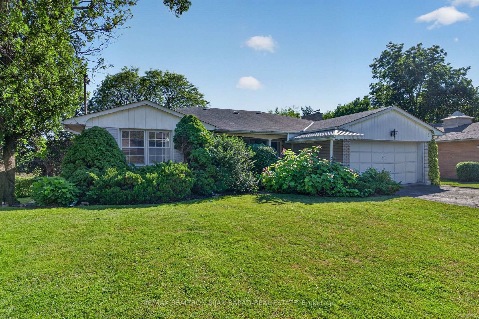 14 Heathview Avenue, Bayview Village, Toronto 2
