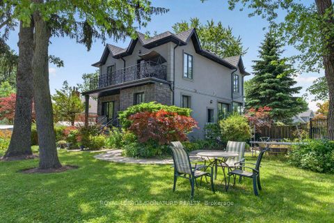 Photo 2 at 32 Cliffcrest Drive, Cliffcrest, Toronto