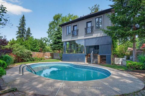 Photo 3 at 32 Cliffcrest Drive, Cliffcrest, Toronto