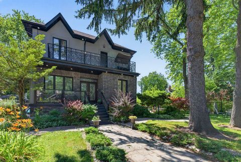 Photo 5 at 32 Cliffcrest Drive, Cliffcrest, Toronto