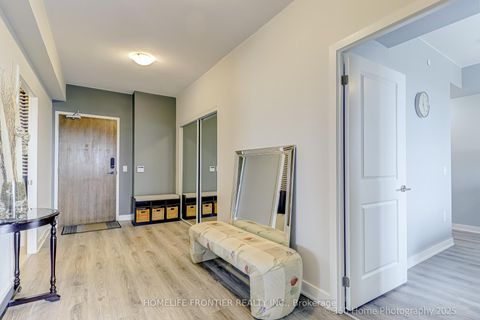 Photo 1 at 904 - 100 Eagle Rock Way W, Maple, Vaughan