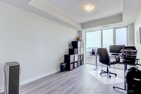 Photo 4 at 904 - 100 Eagle Rock Way W, Maple, Vaughan