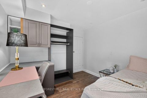 Photo 10 at 36 Fleetwell Court, Willowdale West, Toronto