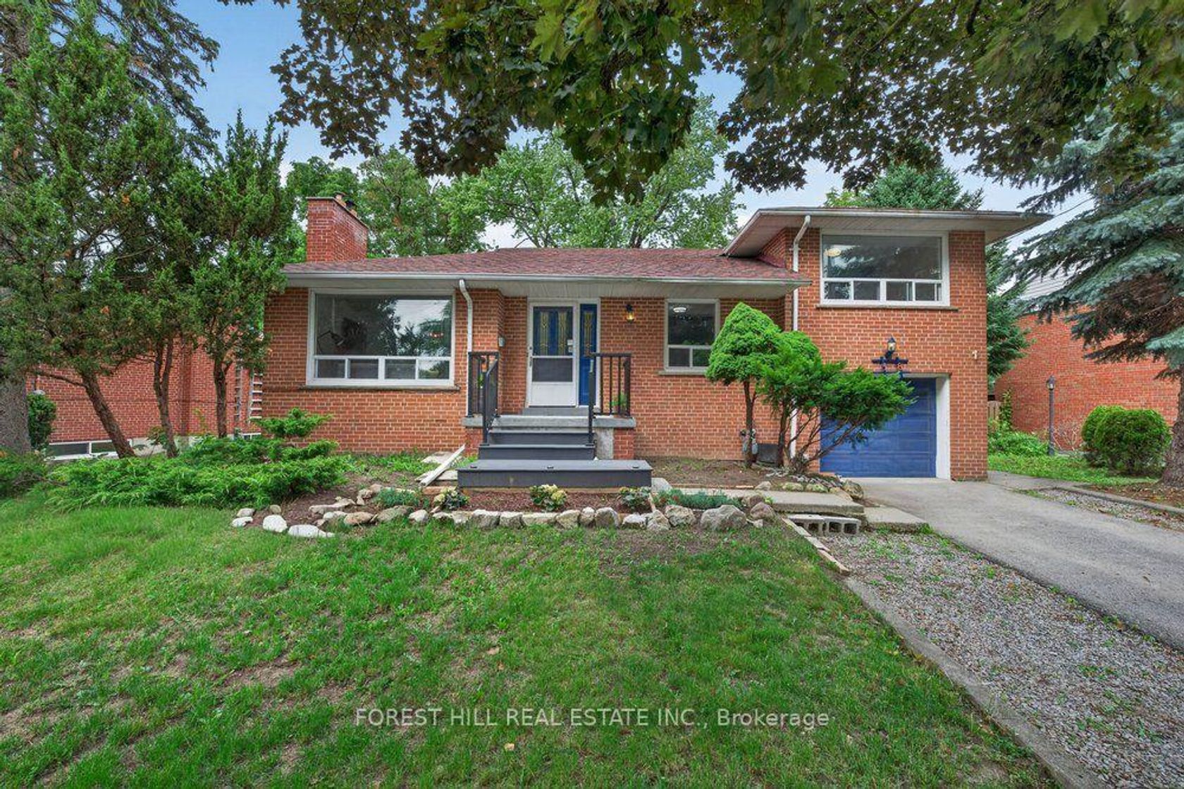 36 Fleetwell Court, Willowdale West, Toronto 