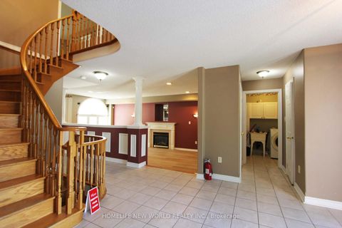 Photo 4 at 37 Grants Way, Ardagh, Barrie