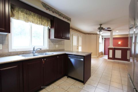 Photo 13 at 37 Grants Way, Ardagh, Barrie