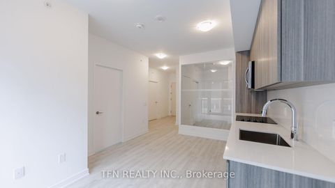 Photo 10 at 1028 - 15 Richardson Street, Waterfront Communities C8, Toronto