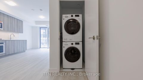 Photo 15 at 1028 - 15 Richardson Street, Waterfront Communities C8, Toronto