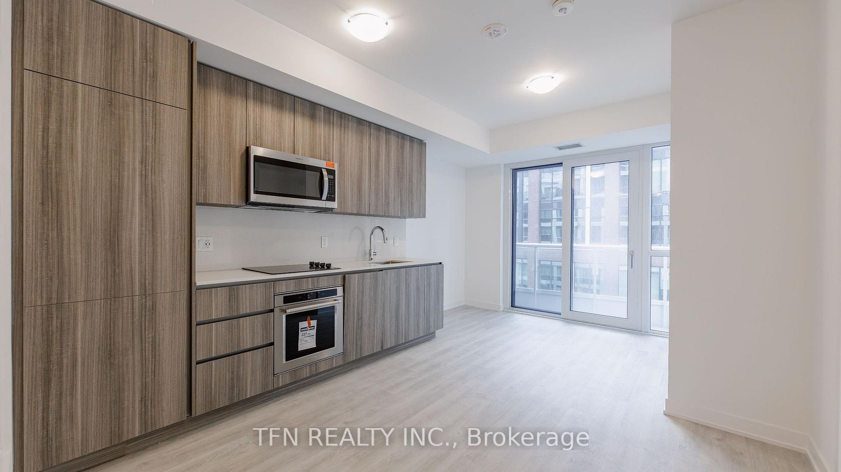 1028 - 15 Richardson Street, Waterfront Communities C8, Toronto 