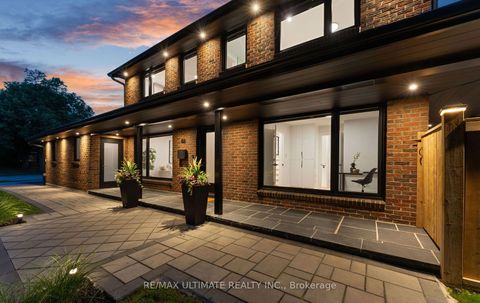 Photo 8 at 46 Wicklow Drive, Sullivan, Toronto