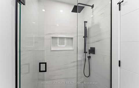 Photo 19 at 46 Wicklow Drive, Sullivan, Toronto