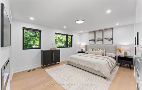 Photo 22 at 46 Wicklow Drive, Sullivan, Toronto