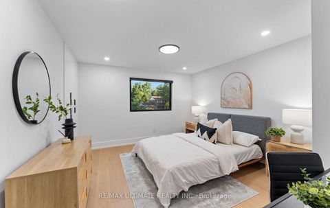 Photo 25 at 46 Wicklow Drive, Sullivan, Toronto
