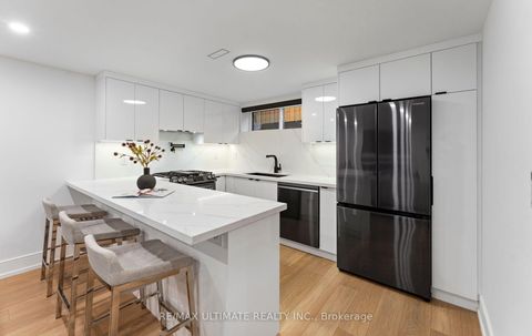 Photo 34 at 46 Wicklow Drive, Sullivan, Toronto