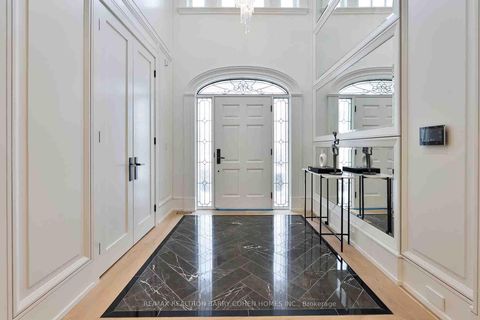 Photo 3 at 230 Dunvegan Road, Forest Hill South, Toronto