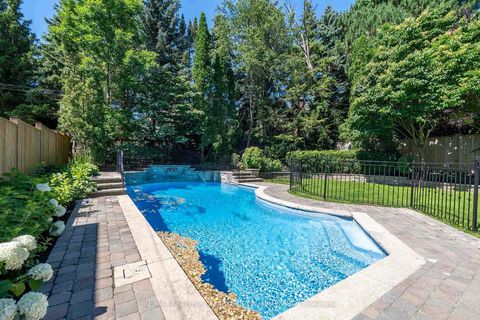 Photo 10 at 230 Dunvegan Road, Forest Hill South, Toronto