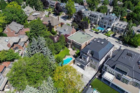 Photo 12 at 230 Dunvegan Road, Forest Hill South, Toronto