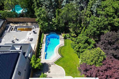 Photo 14 at 230 Dunvegan Road, Forest Hill South, Toronto