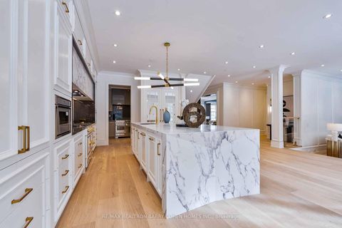 Photo 24 at 230 Dunvegan Road, Forest Hill South, Toronto