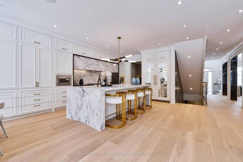 Photo 27 at 230 Dunvegan Road, Forest Hill South, Toronto