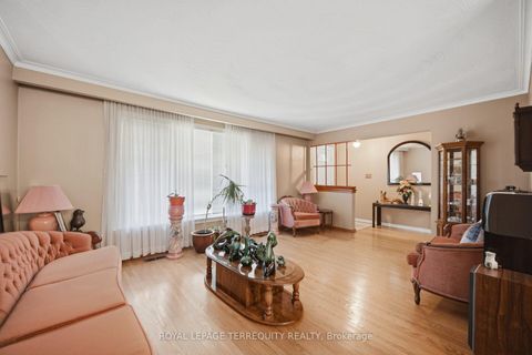 Photo 9 at 879 Scarborough Golf Club Road, Morningside, Toronto