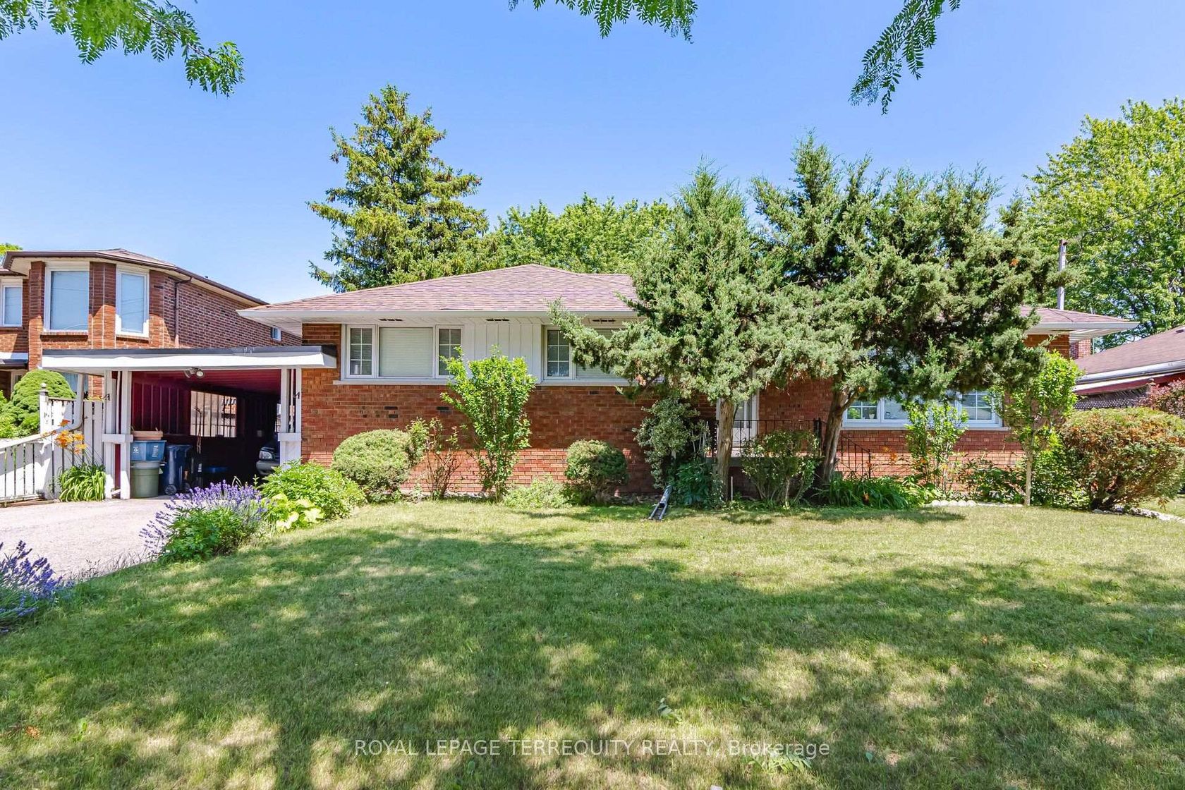 879 Scarborough Golf Club Road, Morningside, Toronto 