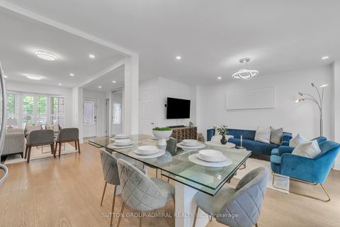 Photo 22 at 10 Park Lane Circle, South Richvale, Richmond Hill