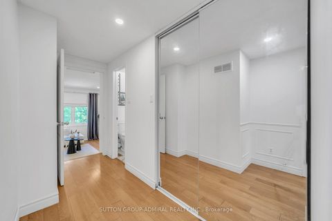 Photo 26 at 10 Park Lane Circle, South Richvale, Richmond Hill